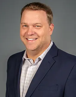 Img_Headshot_Kevin-converted